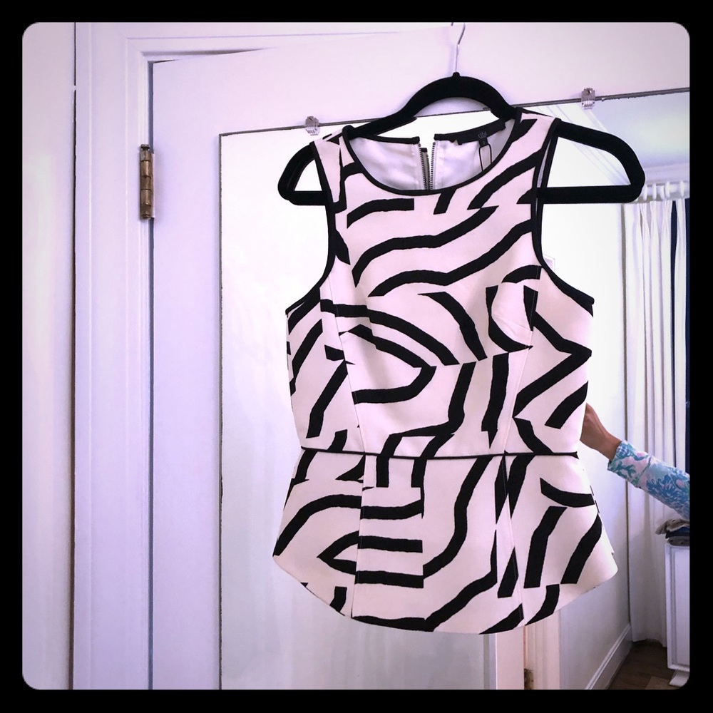 Tibi top size 2